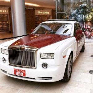Rolls-Royce Phantom управления полиции Абу-Даби 