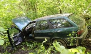 Гродненская область: под Коробчицами дачник нашел в лесу автомобиль с мертвым водителем