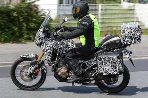 Шпионские снимки Honda Africa Twin 2016 года 