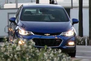 Шпионские снимки Chevrolet Cruze 2016 года 