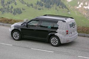 Шпионские снимки Skoda Snowman / Polar 2016 года 