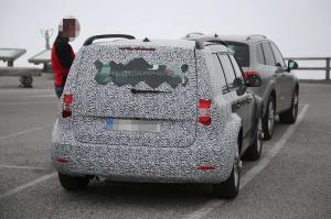 Шпионские снимки Skoda Snowman / Polar 2016 года 