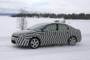 Шпионские снимки Citroen C4 Lounge 2016 года 