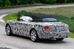 Шпионские снимки Rolls-Royce Dawn 2016 года 