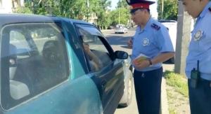 Казахстанскую автомобилистку привлекут за оскорбление полицейского