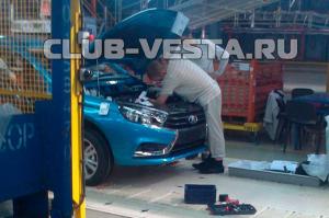 Новые шпионские фотографии Lada Vesta попали в сеть