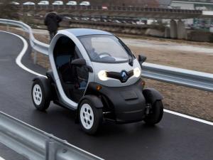 Компания Renault начинает продажи электромобилей в России