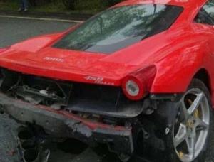 В Китае попал в аварию владелец Ferrari 458 Italia 