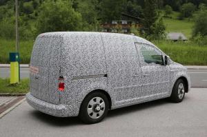 Шпионские снимки Skoda Roomster 2016 года 
