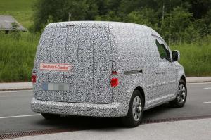 Шпионские снимки Skoda Roomster 2016 года 