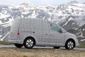 Шпионские снимки Skoda Roomster 2016 года 