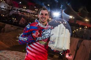 Клинтон Мур выиграл греческий этап Red Bull X-Fighters 2015