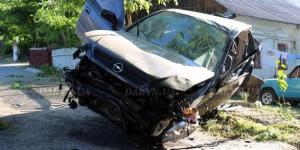 ДТП в Виннице: Opel Astra влетел в забор - погибли 2 пассажира