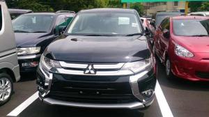 Шпионские снимки Mitsubishi Outlander PHEV 2016 года 