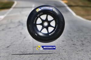Michelin подала заявку на участие в тендере FIA