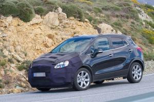 Шпионские снимки Buick Encore 2016 года 