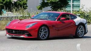 Обновленная Ferrari F12berlinetta: круче, чем ожидалось!