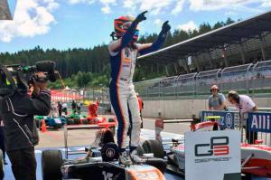 GP3: Оскар Туньо выиграл воскресную гонку в Австрии