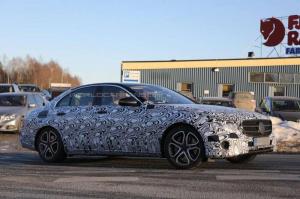 Шпионские снимки Mercedes-Benz E-Class 2016 года 
