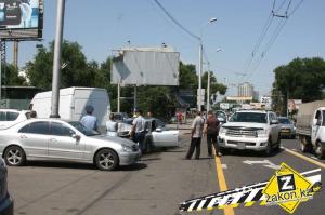 Массовое ДТП с участием 4 авто и двух пешеходов произошло в Алматы