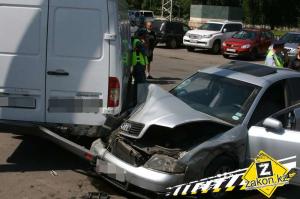 Массовое ДТП с участием 4 авто и двух пешеходов произошло в Алматы 
