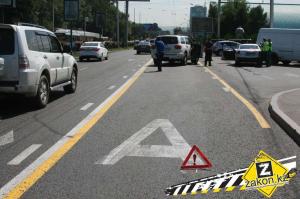 Массовое ДТП с участием 4 авто и двух пешеходов произошло в Алматы 