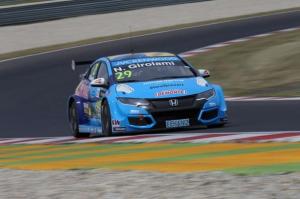 Нестор Жиролами хочет задержаться в WTCC