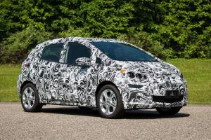 Chevrolet вывел на тесты бюджетный электрокар Bolt