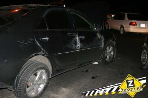 В Алматы Toyota перевернулась после столкновения с микроавтобусом 