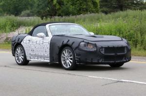 Шпионские снимки Fiat 124 Spider 2016 года 