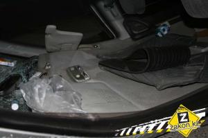 В Алматы водитель Honda перевернул машину объезжая собаку 