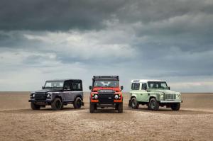 2015 Land Rover Defender 90 Autobiography Land Rover Defender 110 Adventure и Land Rover Defender 90 Heritage 