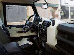 2015 Land Rover Defender 90 Autobiography 