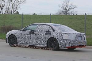 Шпионские снимки Lincoln Continental 2016 года 