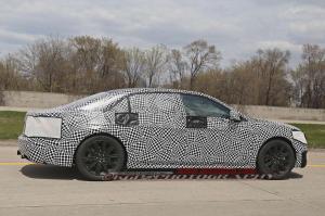 Шпионские снимки Lincoln Continental 2016 года 
