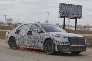 Шпионские снимки Lincoln Continental 2016 года 