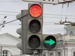 В Кемерово скорректировали режим работы светофоров на двух перекрестках