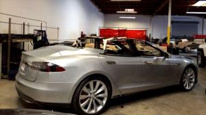 Tesla Model S  стала кабриолетом и лишилась двух дверей