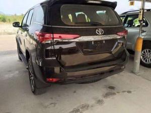 Шпионские снимки Toyota Fortuner 2016 года 