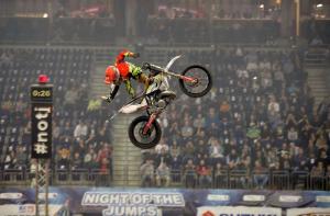 Лучшие моменты первой половины чемпионата Night of the JUMPs
