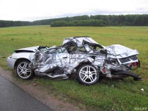 В Минской области Toyota выехала на встречку и врезалась в фуру