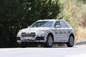 Новый кроссовер Audi Q5 впервые замечен на тестах
