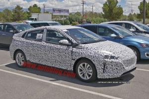 Шпионские снимки гибридного Hyundai 2016 года 