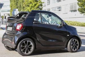 Шпионские снимки Smart ForTwo Cabrio 2016 года 