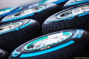 В Pirelli планируют тесты дождевой резины в январе