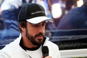 Фернандо Алонсо отработал на симуляторе McLaren