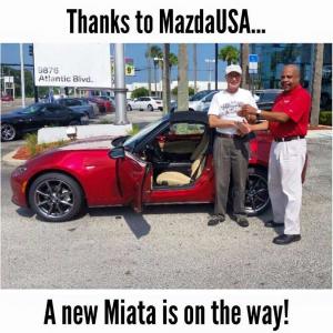 Разбитый Mazda MX-5 Launch Edition 