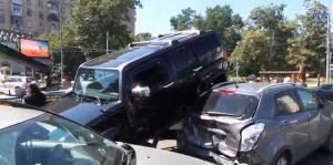 ДТП на Варшавском шоссе с участием внедорожника Hummer