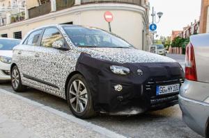 Шпионские снимки Hyundai i20 Turbo 2016 года 