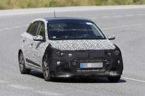 Шпионские снимки Hyundai i20 Turbo 2016 года 